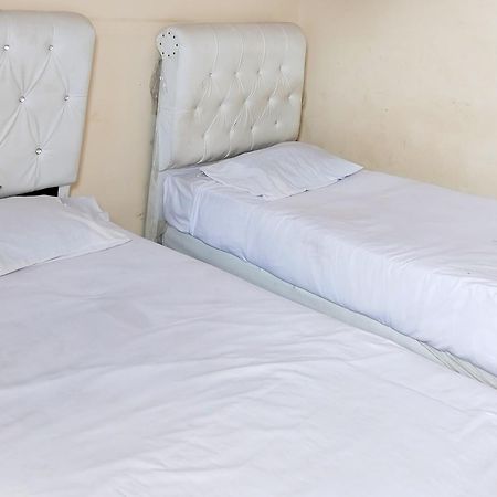 Richmond Guest House Cirebon Redpartner Luaran gambar