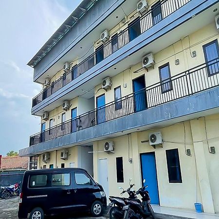 Richmond Guest House Cirebon Redpartner Luaran gambar