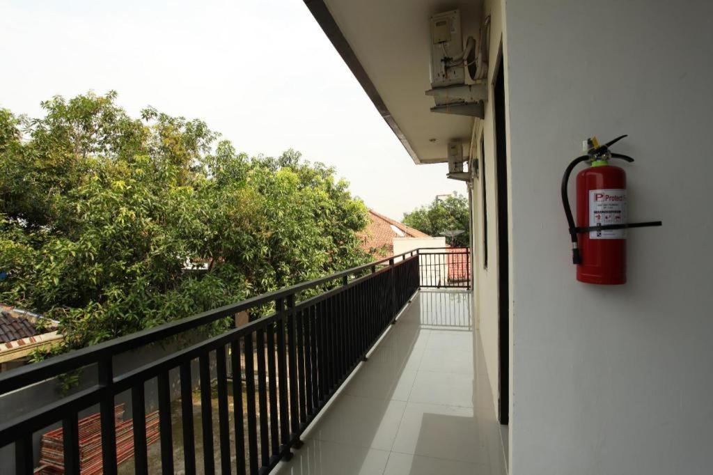 Richmond Guest House Cirebon Redpartner Luaran gambar