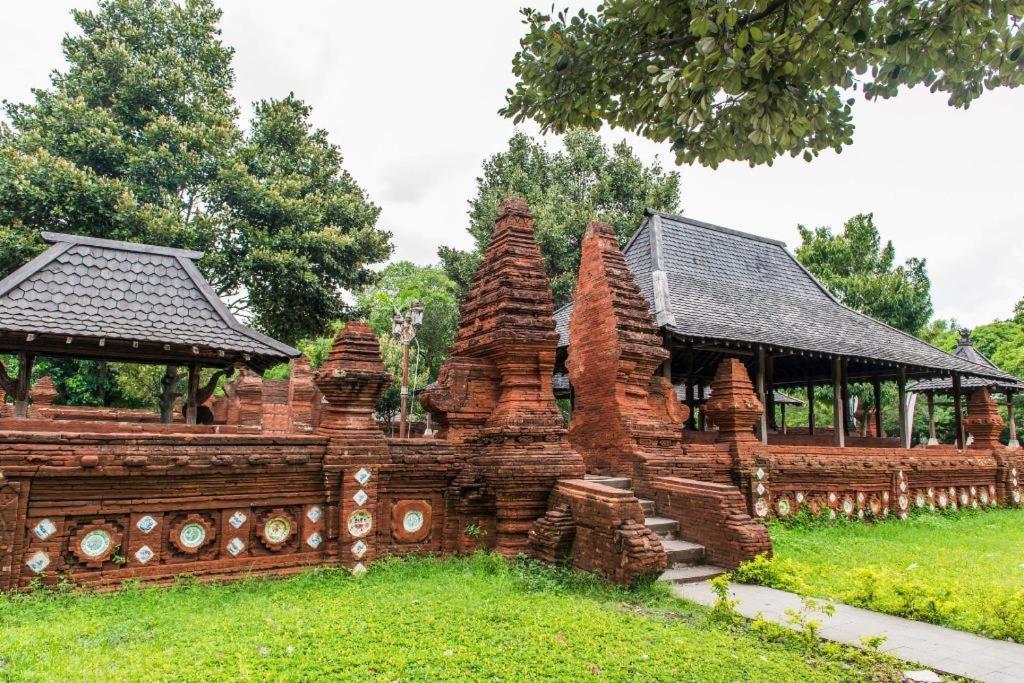 Richmond Guest House Cirebon Redpartner Luaran gambar
